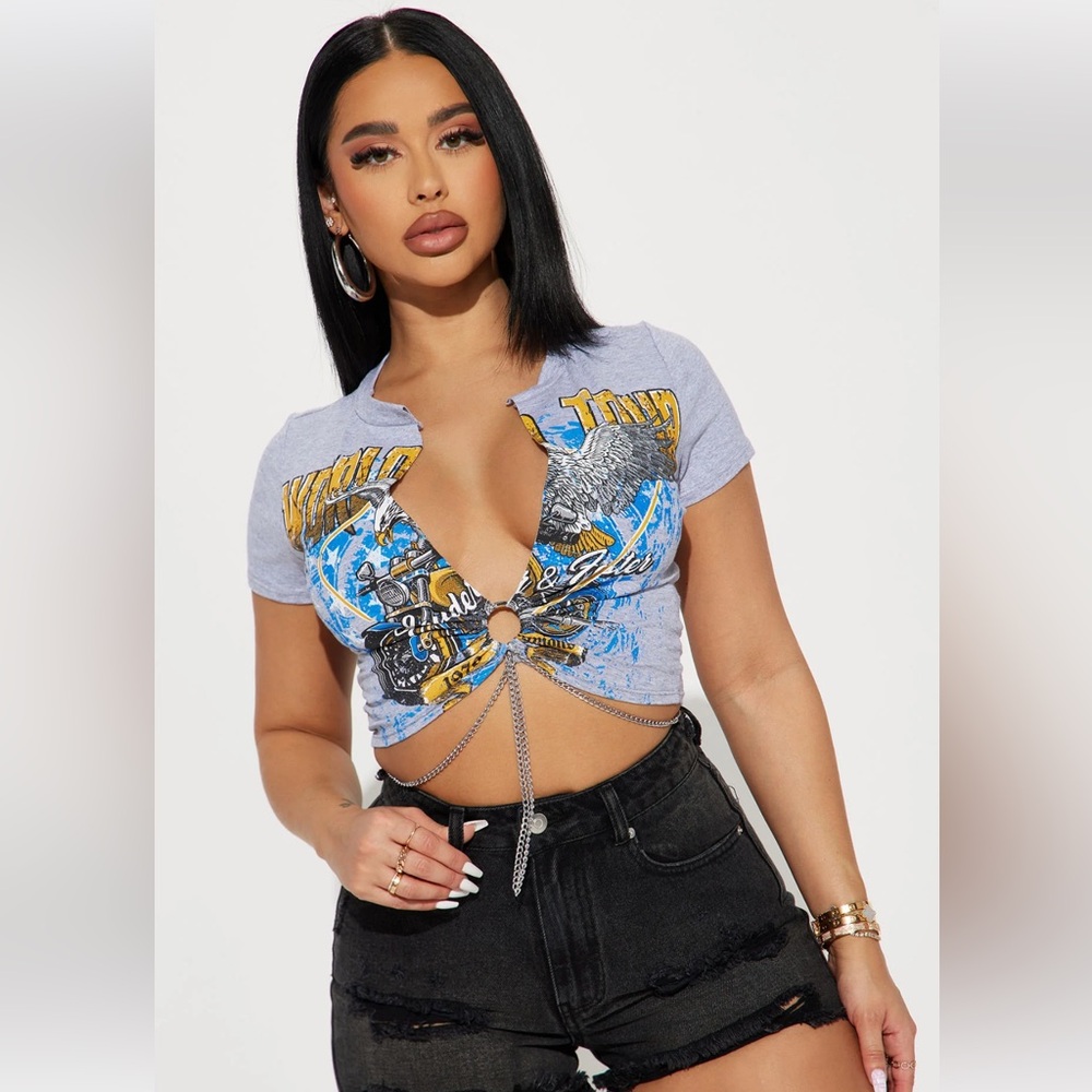 Vintage Graphic Crop Tee with Chain Detail